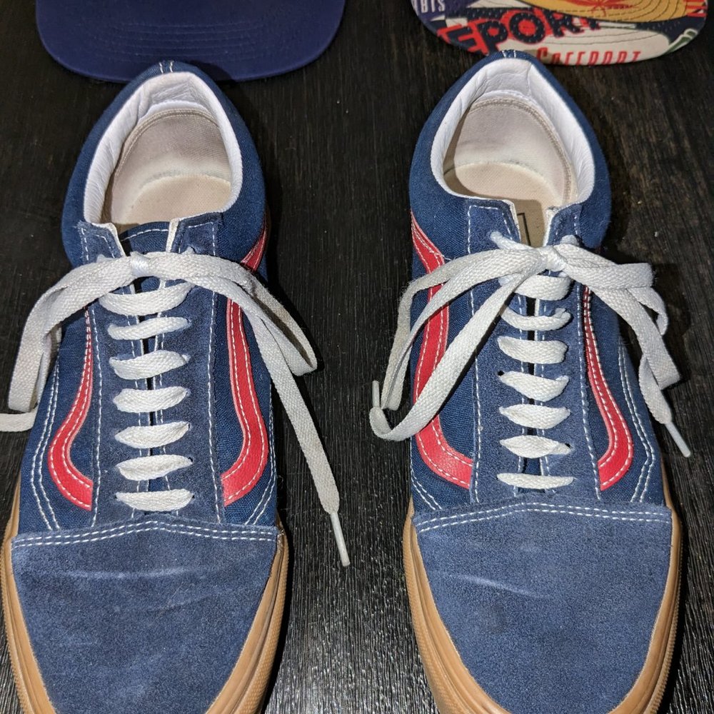 Vans - Picture 4 of 4